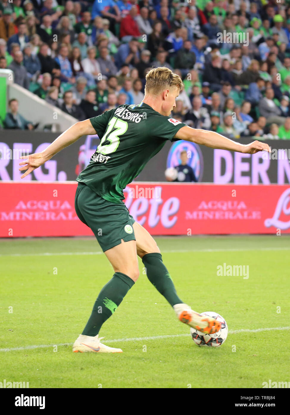 Wolfsburg, Germania, 11 agosto 2018: il calciatore Yannick Gerhardt in azione durante una partita di calcio a Volkswagen Arena su 2018 - 2019 stagione. Foto Stock