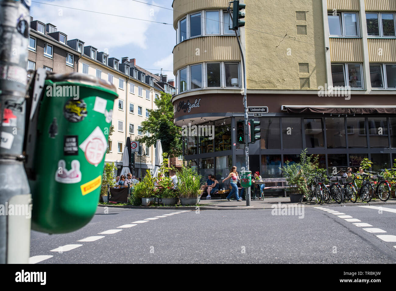 Duesseldorf, Flingern-Süd Cafe 'Hüftgold', Germania Foto Stock