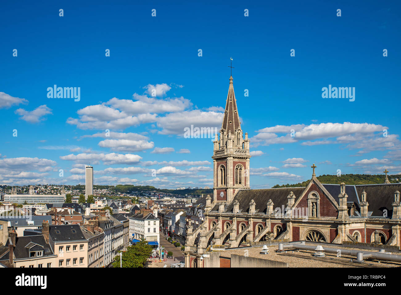 Rouen, Francia Normandia. veduta aerea della città vecchia in giornata soleggiata Foto Stock