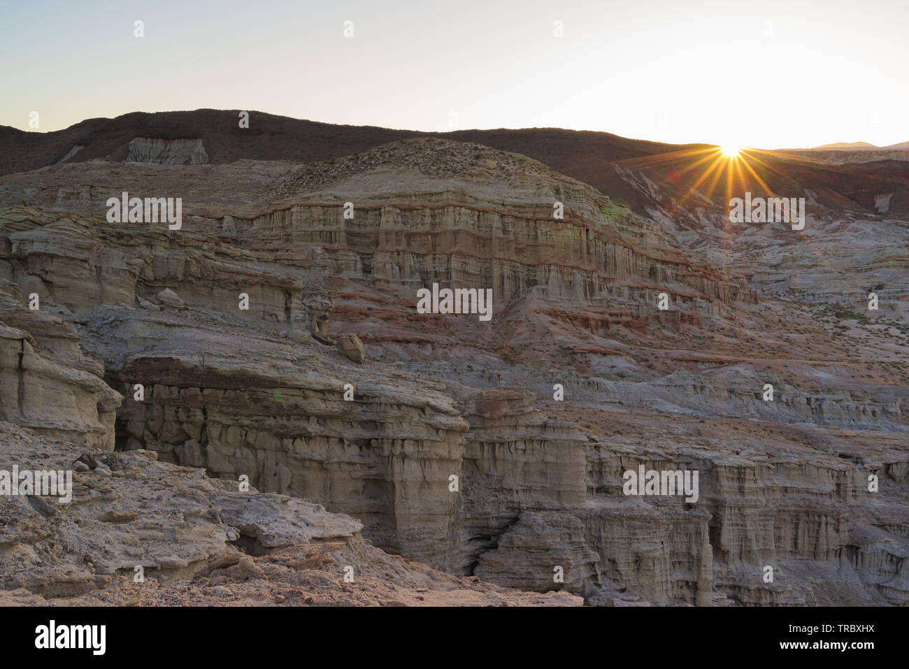Immagine che mostra il Red Rock Canyon State Park in Kern County, California. Questa zona è una destinazione popolare nel deserto di Mojave a causa della sua prossimità Foto Stock