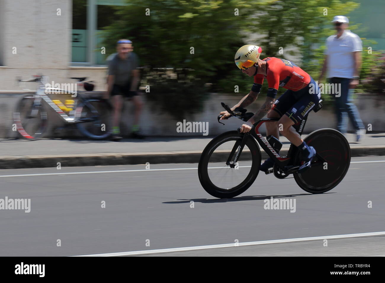 Verona, Italia. 02nd, Giu 2019. Bole Grega dalla Slovenia (Bahrain-Merida Team) durante l'ultimo stadio 21 del 102º Giro d' Italia, Tour d'Italia 2019 - gara ciclistica, 17km a cronometro individuale da Verona Fiera insieme Torricelle nella città di Verona, per terminare in Arena di Verona in Verona, Italia, 03 giugno 2019. (Foto) Alejandro Sala/Alamy News Foto Stock