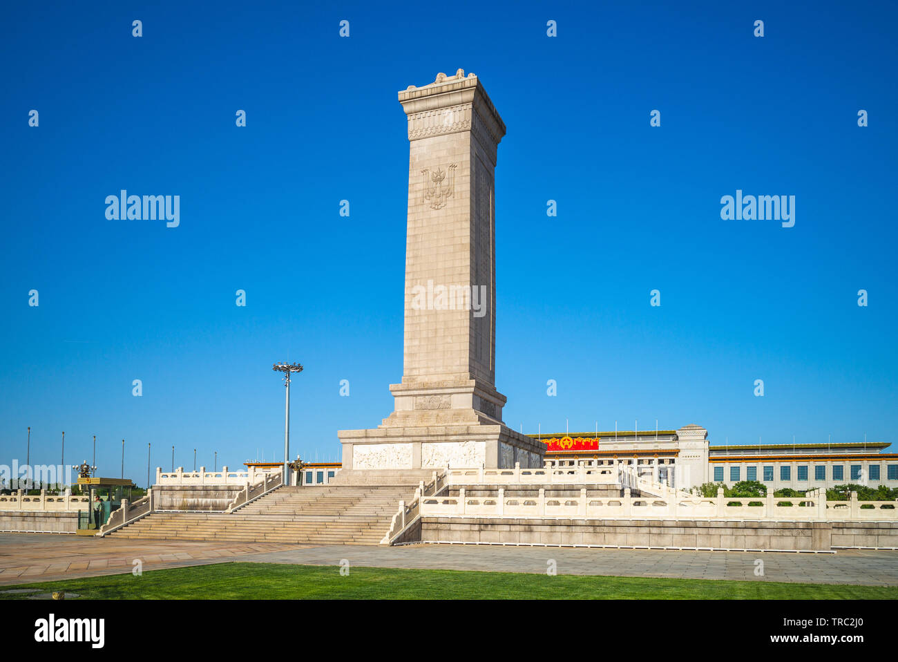 Pechino, Cina - 5 Maggio 2019: monumento alle persone di eroi, a dieci piani obelisco ai martiri della lotta rivoluzionaria durante il XIX e XX c Foto Stock