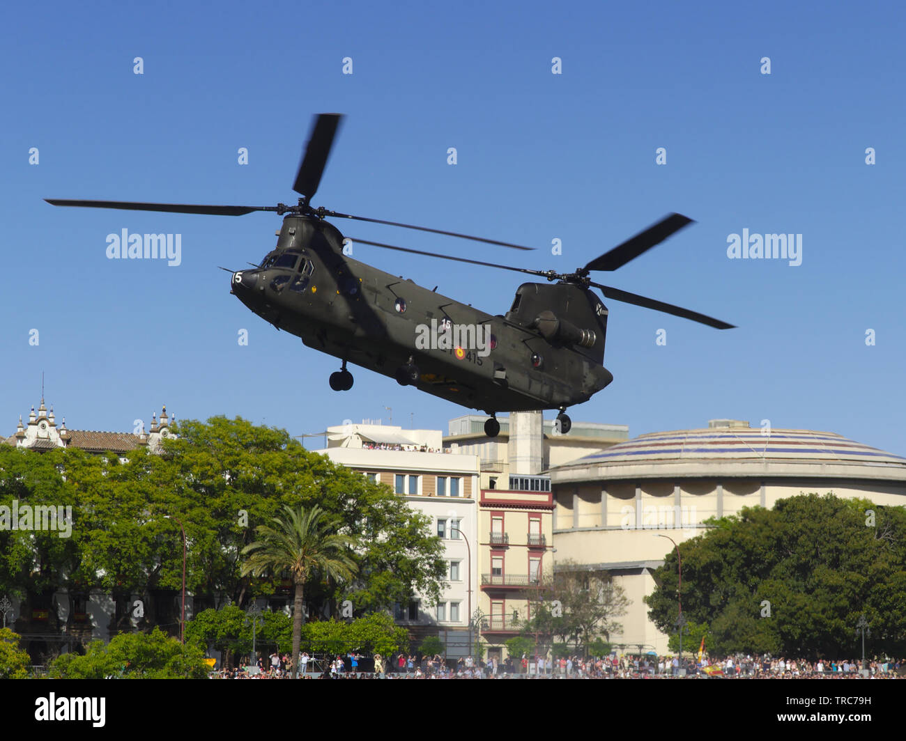 Siviglia, Spagna; 31 maggio 2019: CH47 elicottero Chinook dall esercito spagnolo militare nella mostra in occasione della giornata delle forze armate sul Foto Stock