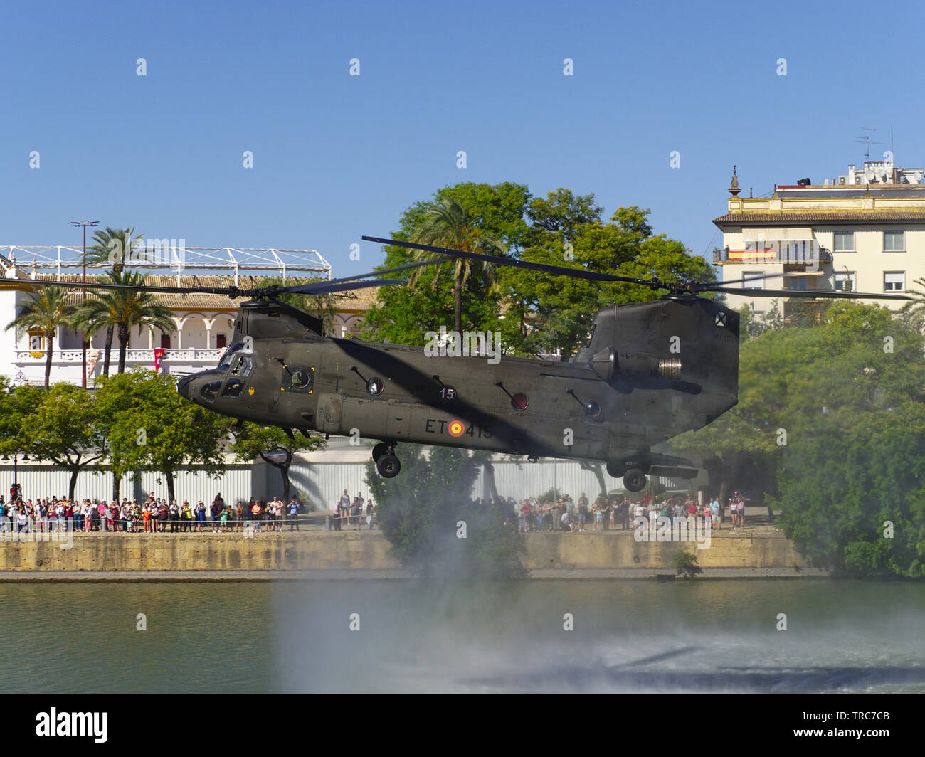 Siviglia, Spagna; 31 maggio 2019: CH47 elicottero Chinook dall esercito spagnolo militare nella mostra in occasione della giornata delle forze armate sul Foto Stock