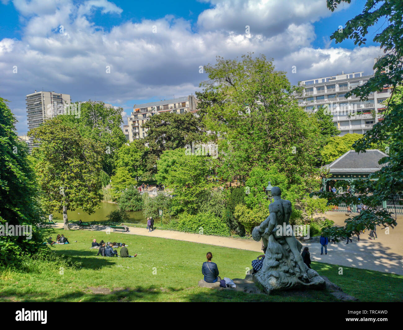 Vista del Parc Montsouris in primavera a Parigi Francia Foto Stock