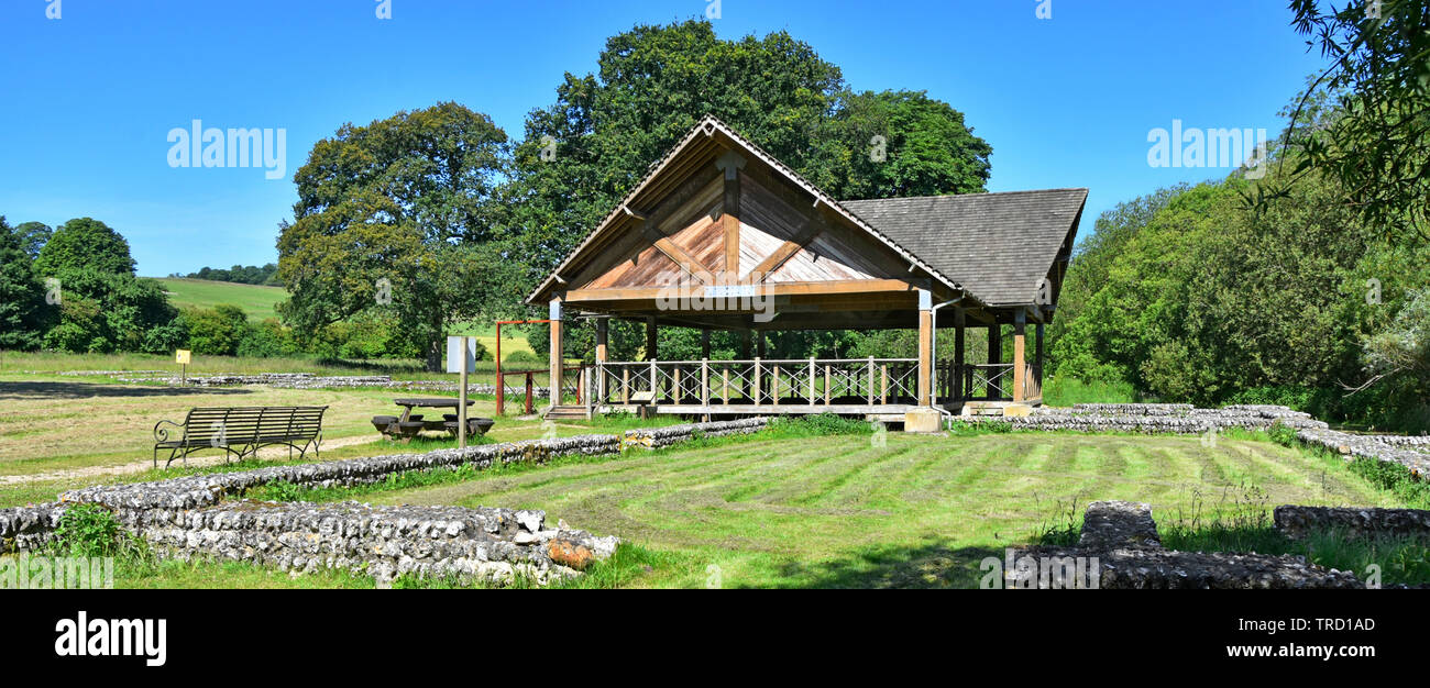 Littlecote storica Villa romana famosa layout restaurato Impero Romano Orpheus mosaico coperta visualizzata piattaforma di osservazione Ramsbury Wiltshire, Inghilterra REGNO UNITO Foto Stock