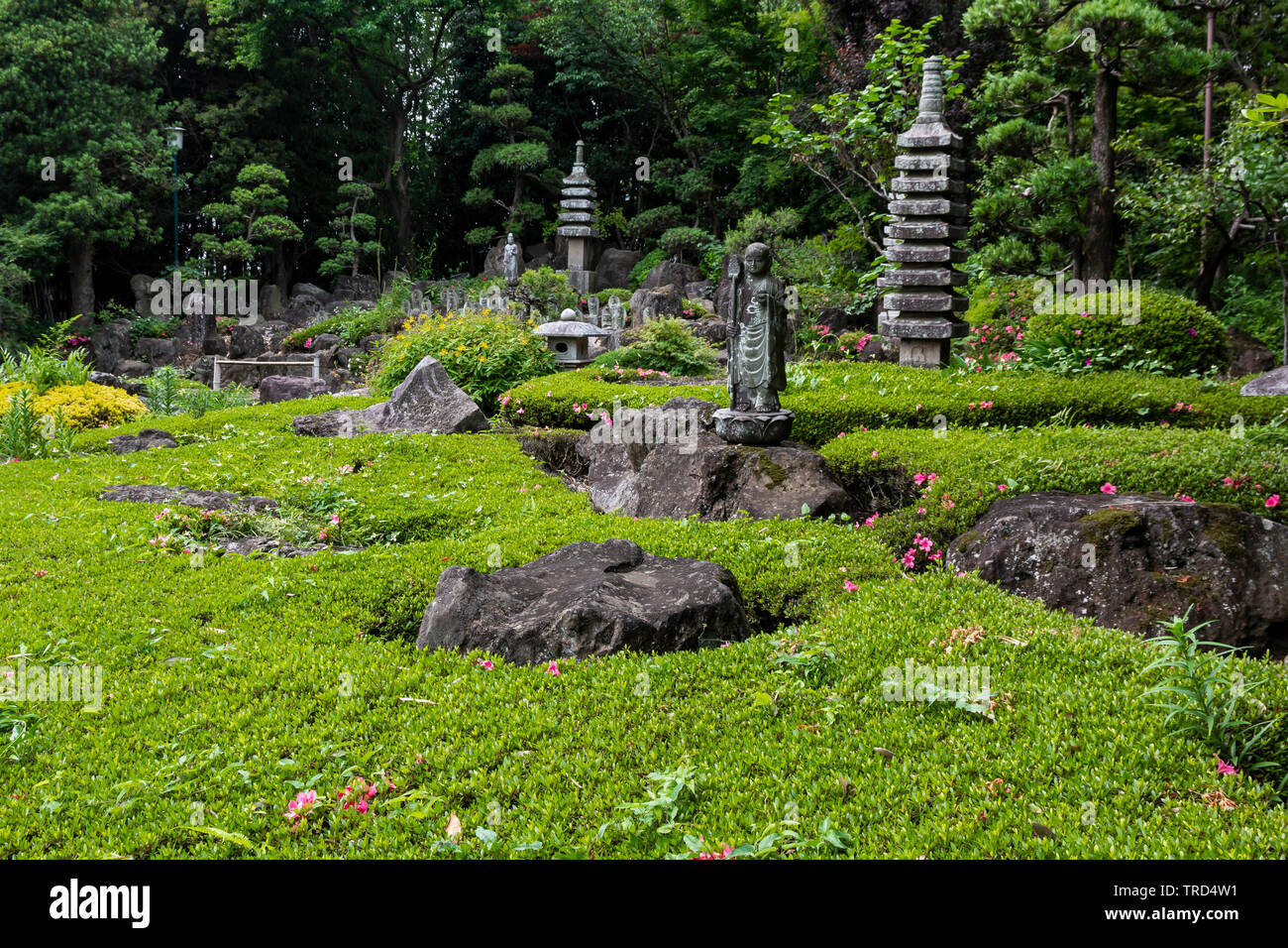 Shosenji Tempio fu realizzato da Ogawa Kuro, che hanno sviluppato Ogawa villaggio lungo Ome Kaido Road nel periodo Edo. Il flusso delle vie navigabili di Tamagawajosui che Foto Stock