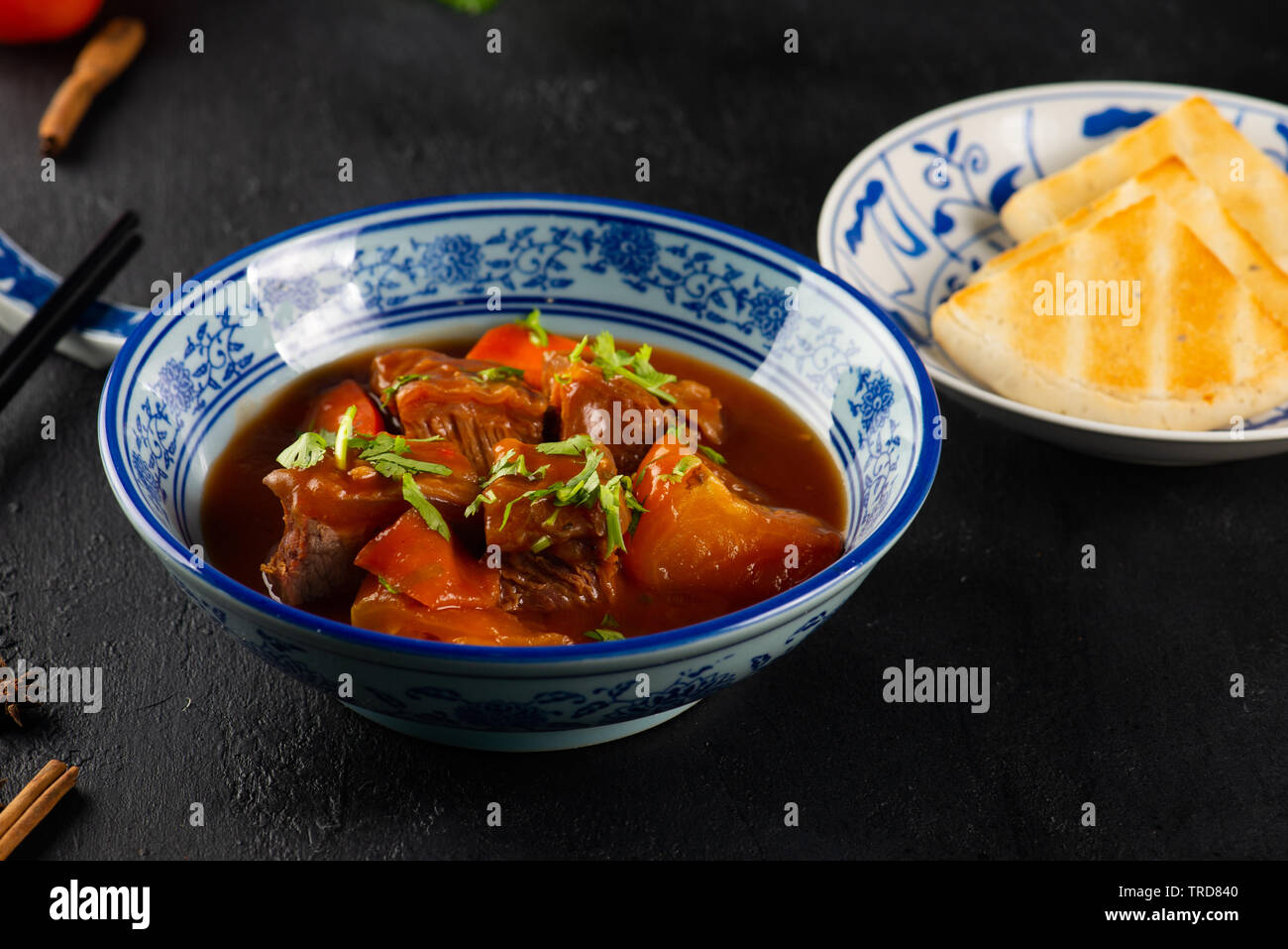 Bo Kho - Vietnamita stufato di manzo con pane o riso Foto Stock