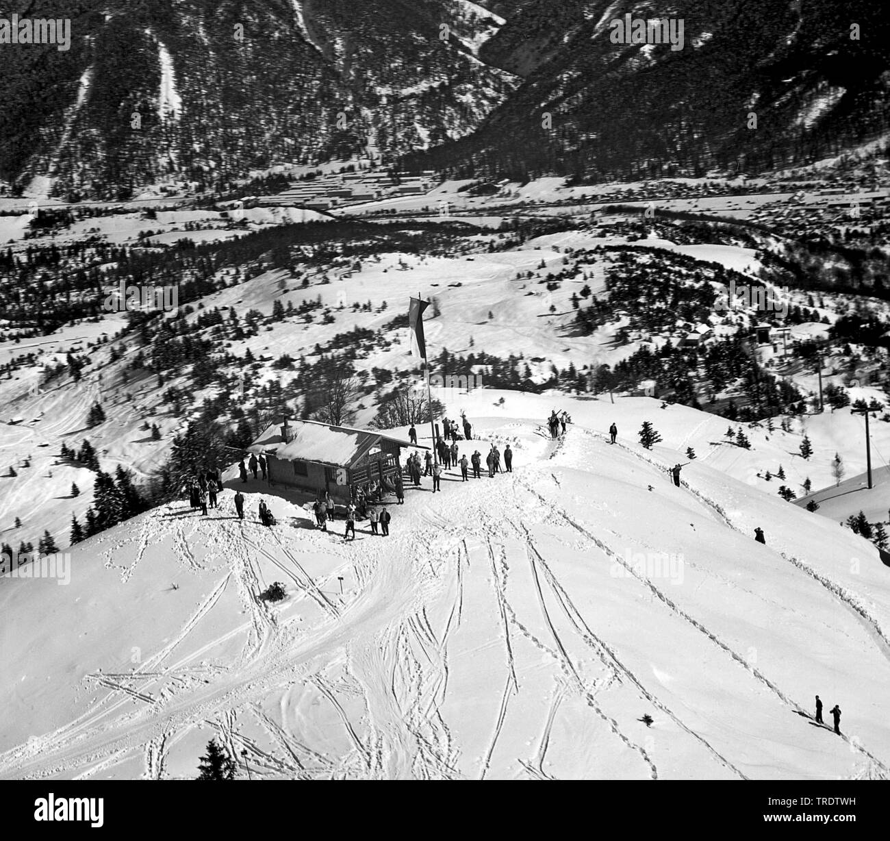 Montagna Hoher Kranzberg, la catena montuosa del Wetterstein, foto aerea, adottate tra il 1958 e il 1963, in Germania, in Baviera Foto Stock