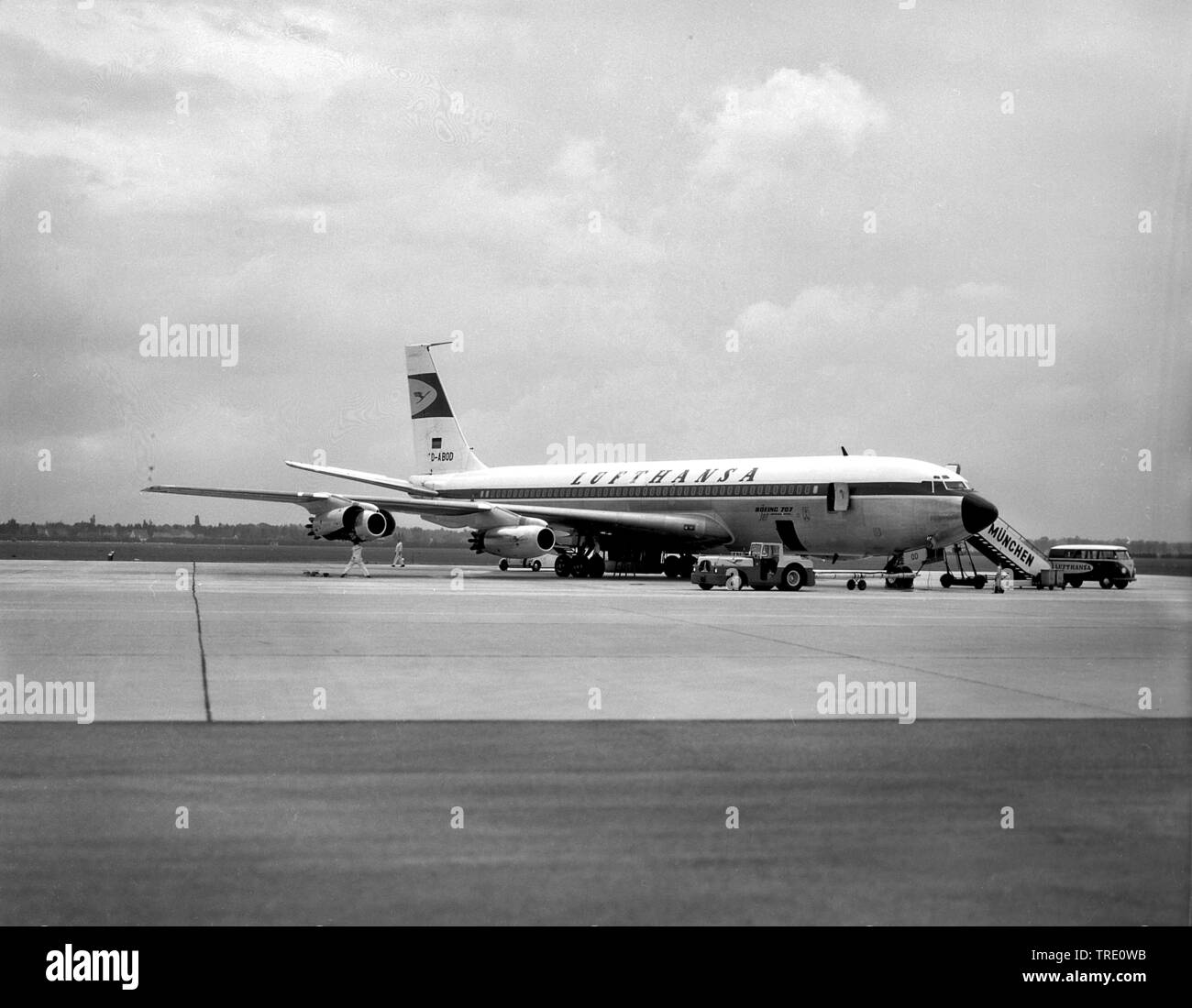 Lufthansa Boeing 707 sull aeroporto di Monaco Riem, foto aerea da 25.06.1963, in Germania, in Baviera, Muenchen Foto Stock