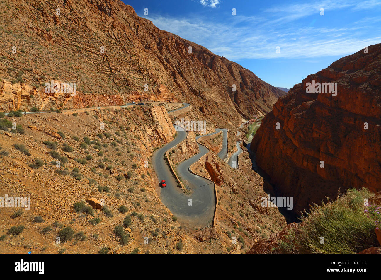 Mountain Pass attraverso il canyon di Dades, Marocco, Ait Ouffi Foto Stock