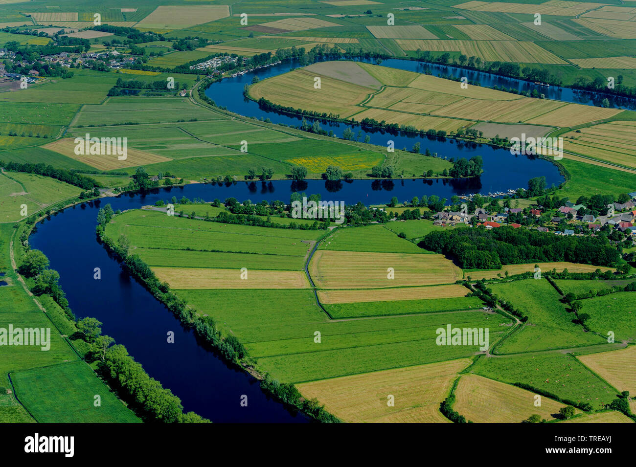 Vista aerea della pianura alluvionale del fiume Eider , Germania, Schleswig-Holstein, Frisia settentrionale, Bargen Foto Stock