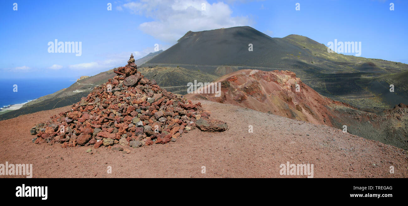 Vista dal vulcano Teneguia sul lato sud del vulcano Teneguia, Isole Canarie La Palma, Fuencaliente Foto Stock