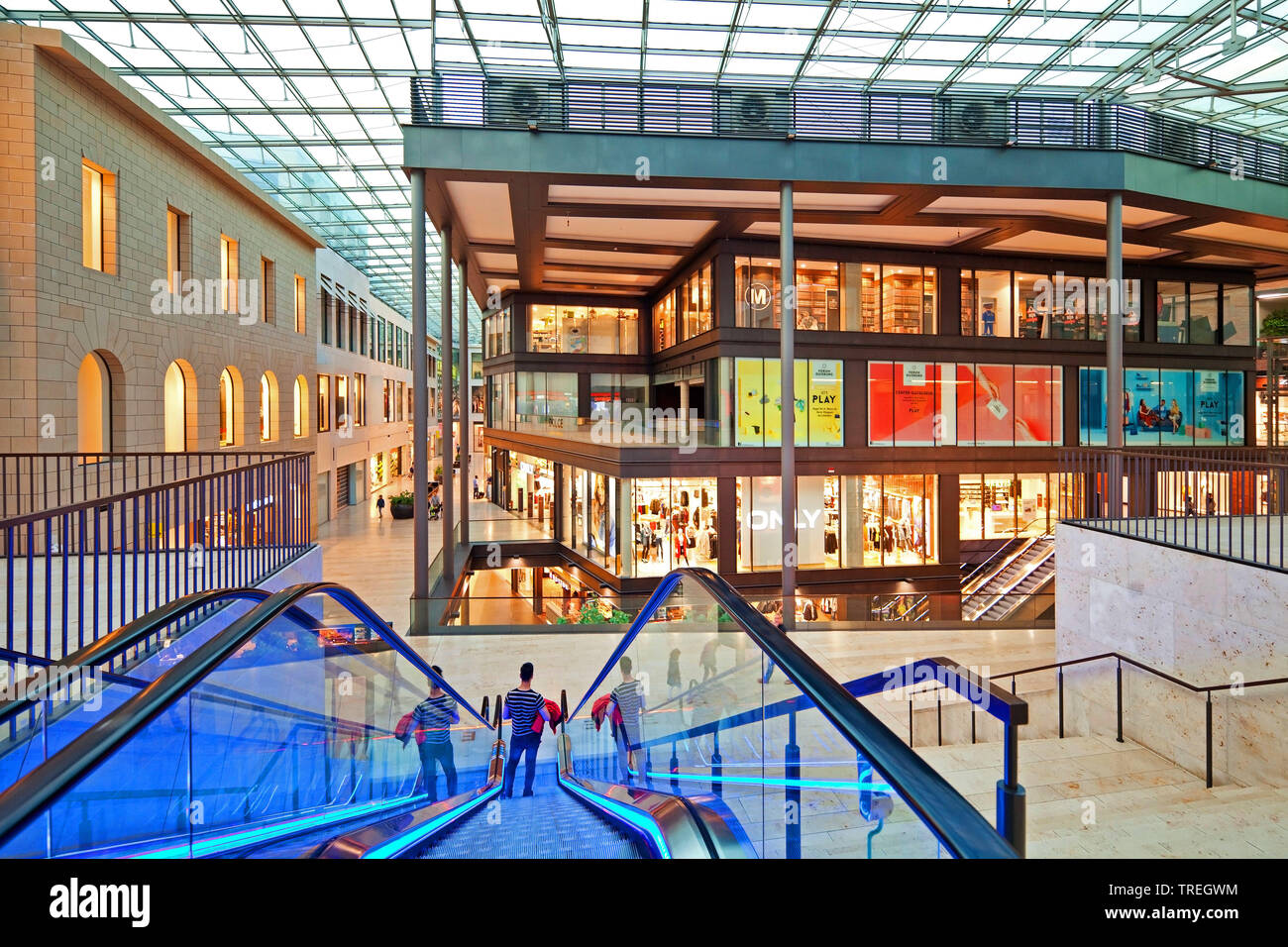 Forum shopping mall, in Germania, in Renania settentrionale-Vestfalia, la zona della Ruhr, Duisburg Foto Stock