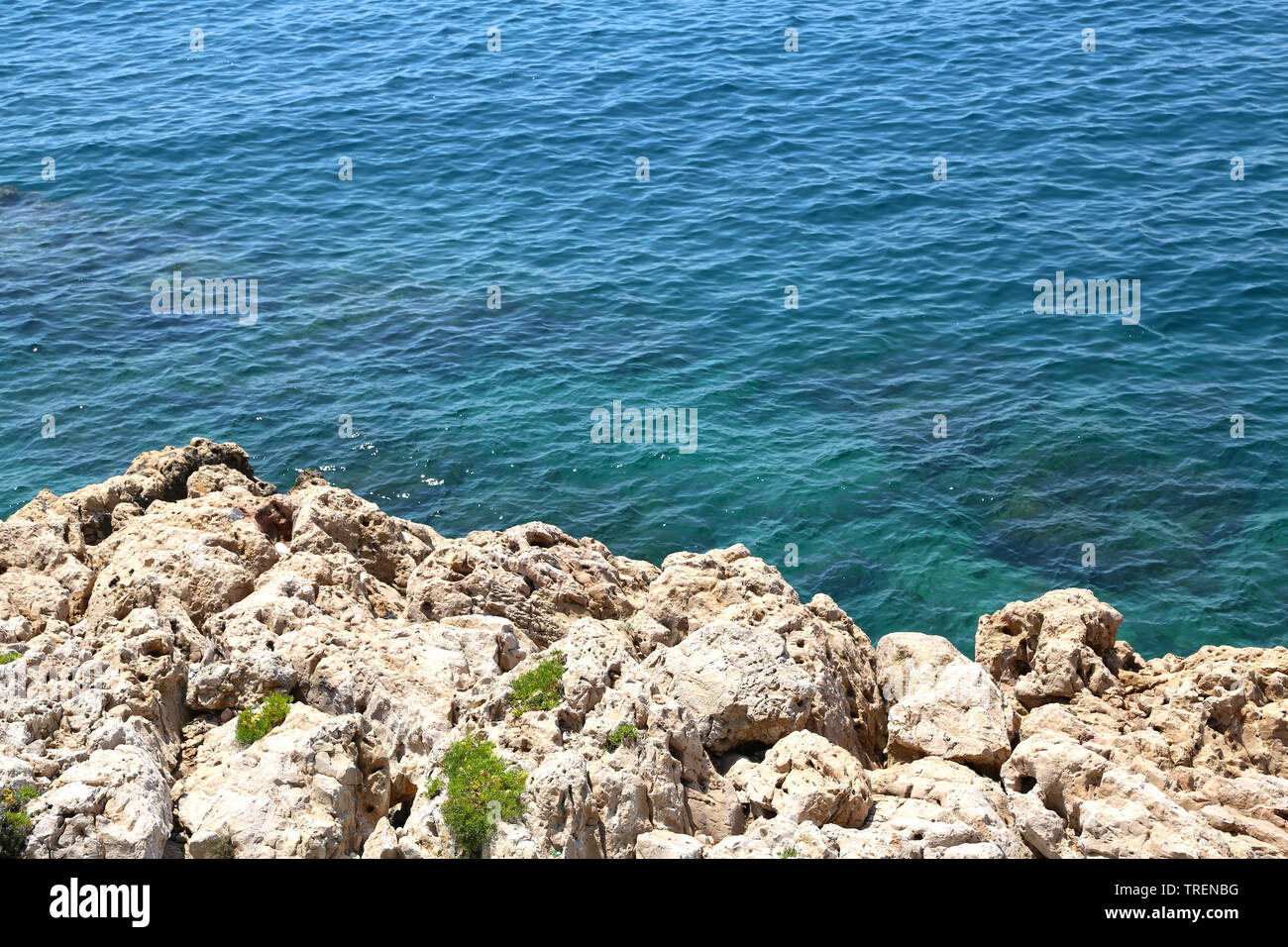 Vista sul Mar Mediterraneo e sulla costa di Nizza, Francia Foto Stock