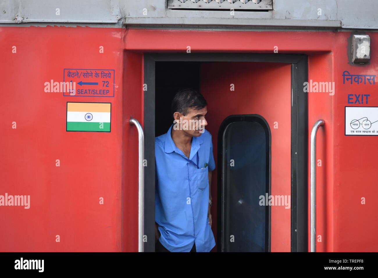 Indiano dipendente delle ferrovie Foto Stock