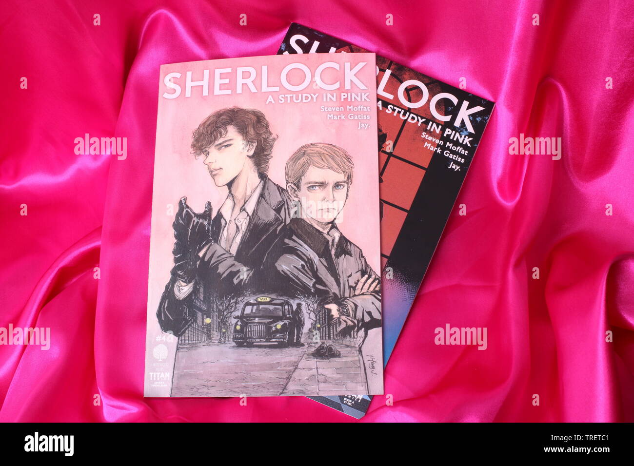 Uno studio in rosa - Sherlock Holmes graphic novel basata sulla serie TV  Sherlock da Steven Moffat e Mark Gatiss, adattamento Manga da Jay Foto  stock - Alamy