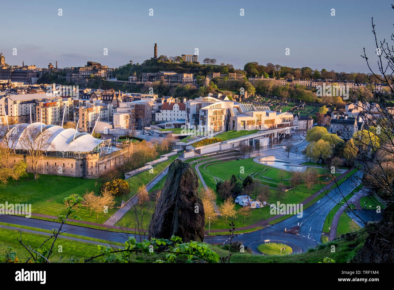 Scottish Parialment edificio da Holyrood Park Foto Stock