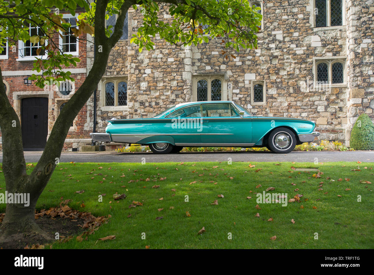 1960 Ford Starliner Americano classico coupé di lusso auto Foto Stock