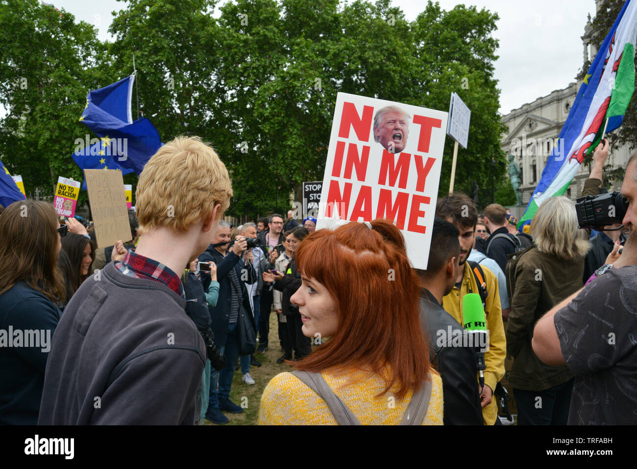 Il presidente statunitense Donald Trump visita a Londra, Regno Unito. Migliaia di persone hanno preso per le strade di Londra per protestare contro il Regno Unito visita di stato di Donald Trump. Foto Stock