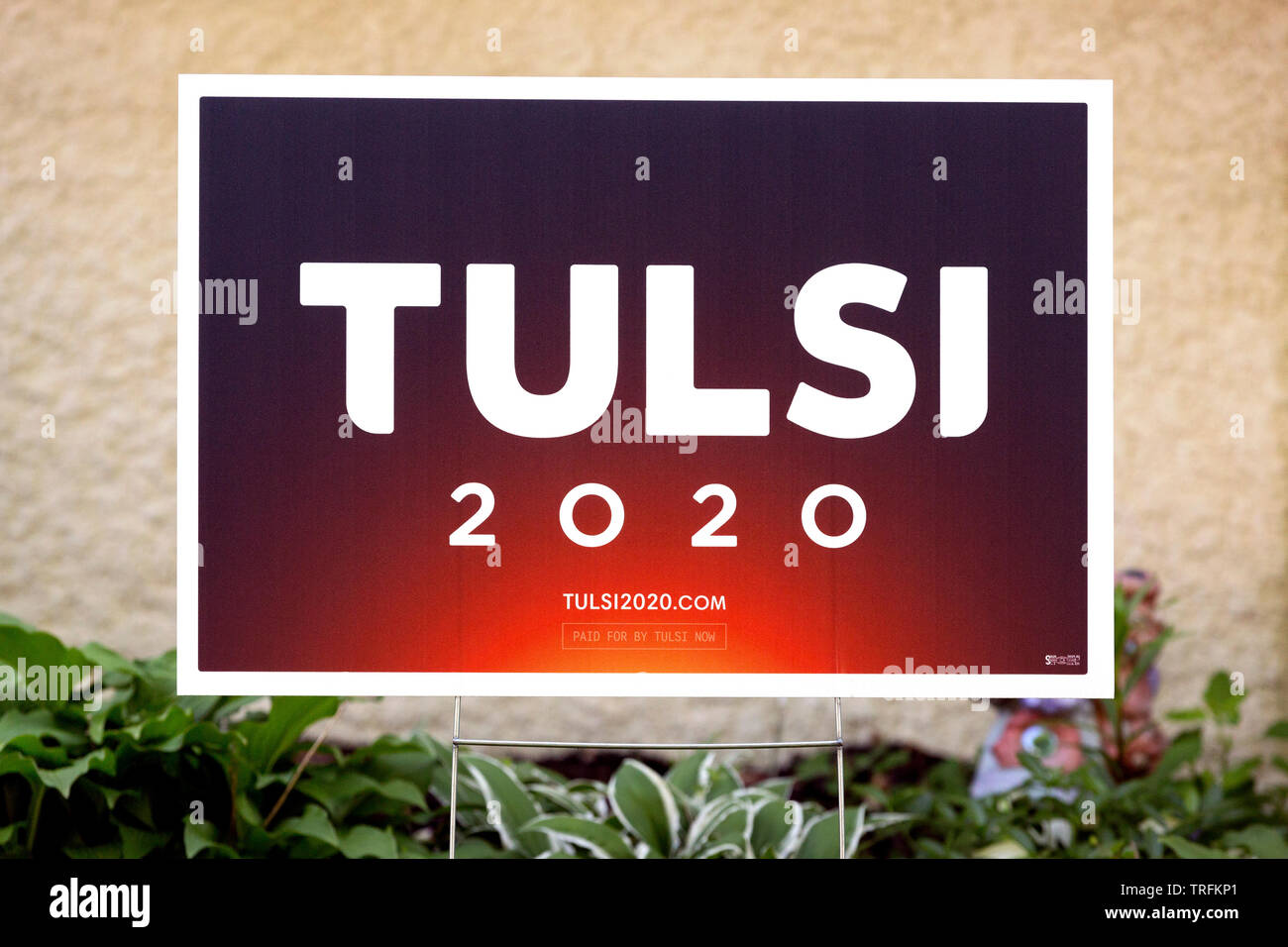 Campagna segno del cantiere per il 2020 candidato presidenziale democratico Tulsi Gabbard. In 2012 Ms Gabbard divenne il primo American Samoa e il primo Hindu Foto Stock