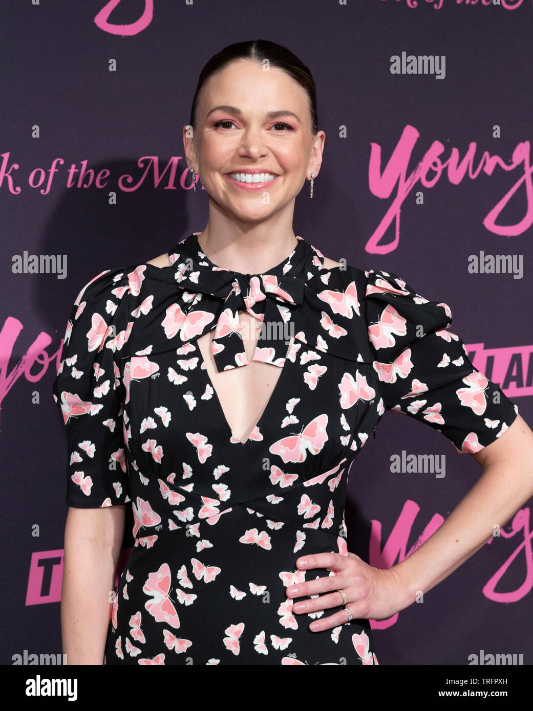 New York, NY - Giugno 4, 2019: Sutton Foster assiste TVLand giovane stagione 6 premiere party presso il William Vale Hotel Foto Stock