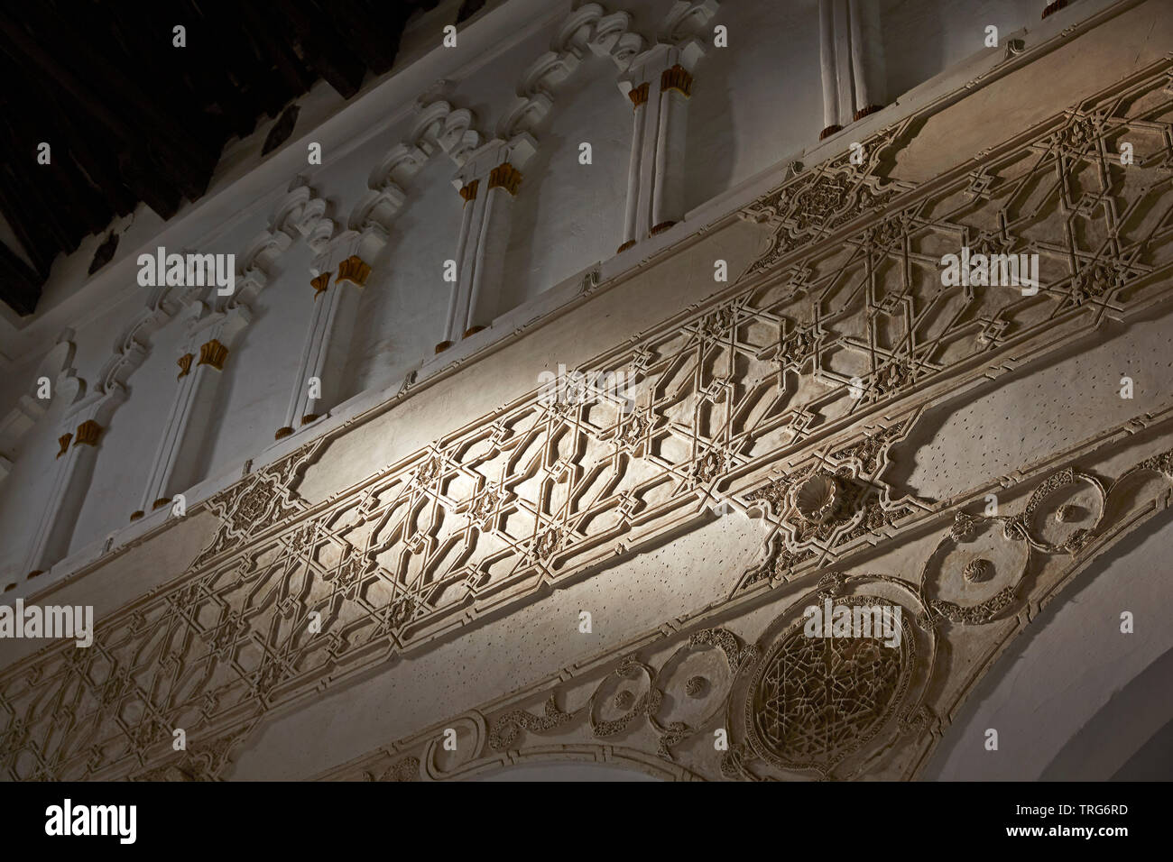 Sculture a parete nella storica "inagoga de Santa Maria La Blanca' in Toldeo, costruito 1200 è considerata la più antica sinagoga costruzione in Europa Foto Stock