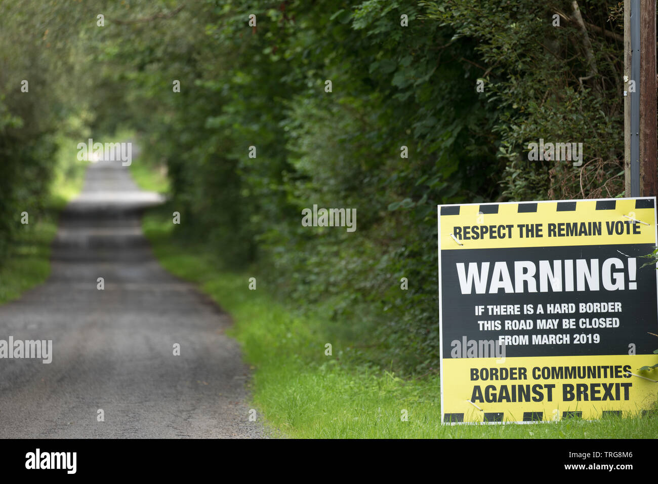 Una traversata sul Co Leitrim/ Co Fermanagh frontiera, Irlanda Foto Stock