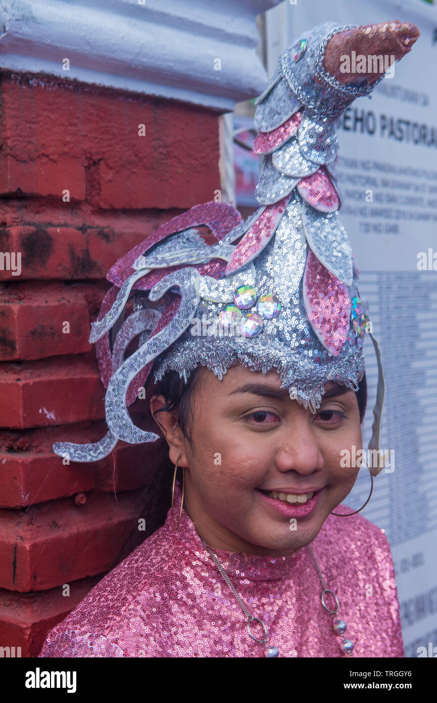 Partecipante al festival Higantes ad Angono Filippine Foto Stock