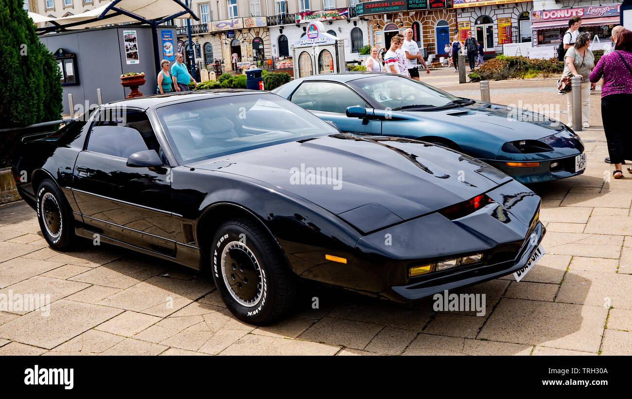 Pontiac nero - una replica del kit da Knight Rider parcheggiato su Great Yarmouth lungomare Foto Stock