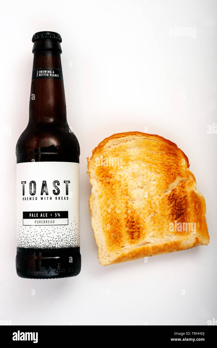 Pale Ale prodotta con toast Foto Stock