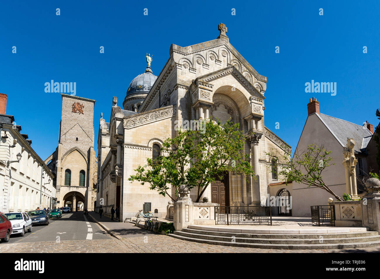 Tours City, Torre di Carlo Magno e la Basilica di San Martino costruita per rendere omaggio a San Martin, Indre et Loire, centro Val Loire, Francia Foto Stock