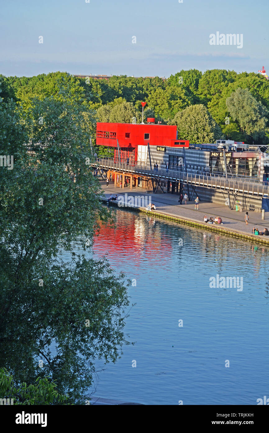 Il Parc de la Villette, il terzo più grande parco di Parigi e Ourcq canal, Parigi, Ile-de-France, Francia Foto Stock