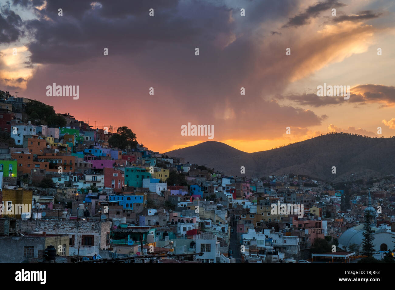 Tramonto nuvole sopra Guanajuato, Messico Foto Stock