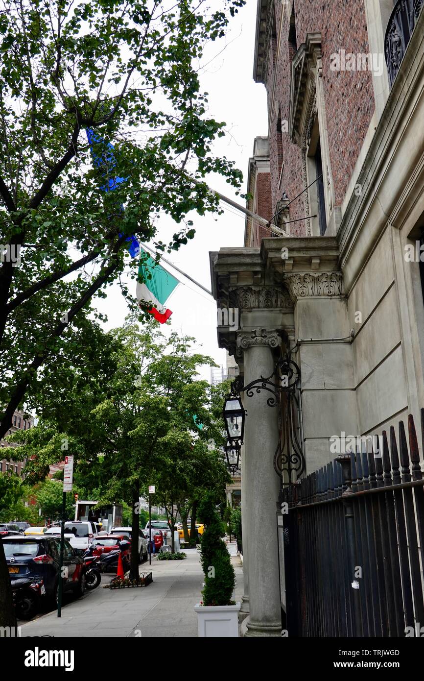 Gli uffici del Consolato Generale d'Italia, Park Avenue, New York, NY,  STATI UNITI D'AMERICA Foto stock - Alamy