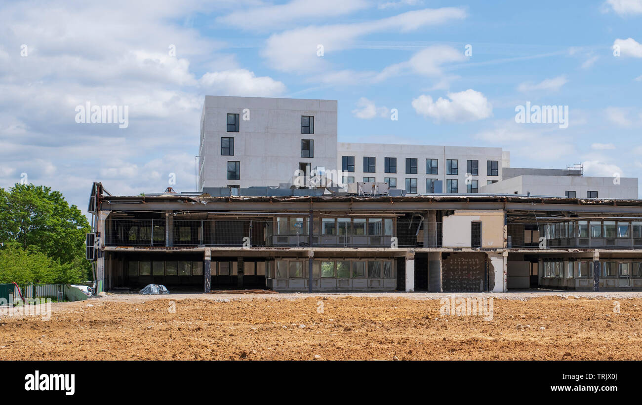 Edificio in procinto di essere distrutto Foto Stock