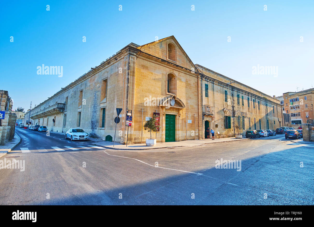 La Valletta, Malta - 19 giugno 2018: l'edificio del Centro Conferenze Mediterraneo - ex ospedale, creato da San Giovanni Ordine, il 19 giugno in Vallet Foto Stock