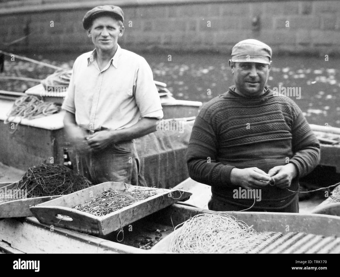 I pescatori di Copenhagen, Danimarca, probabilmente 1940s Foto Stock