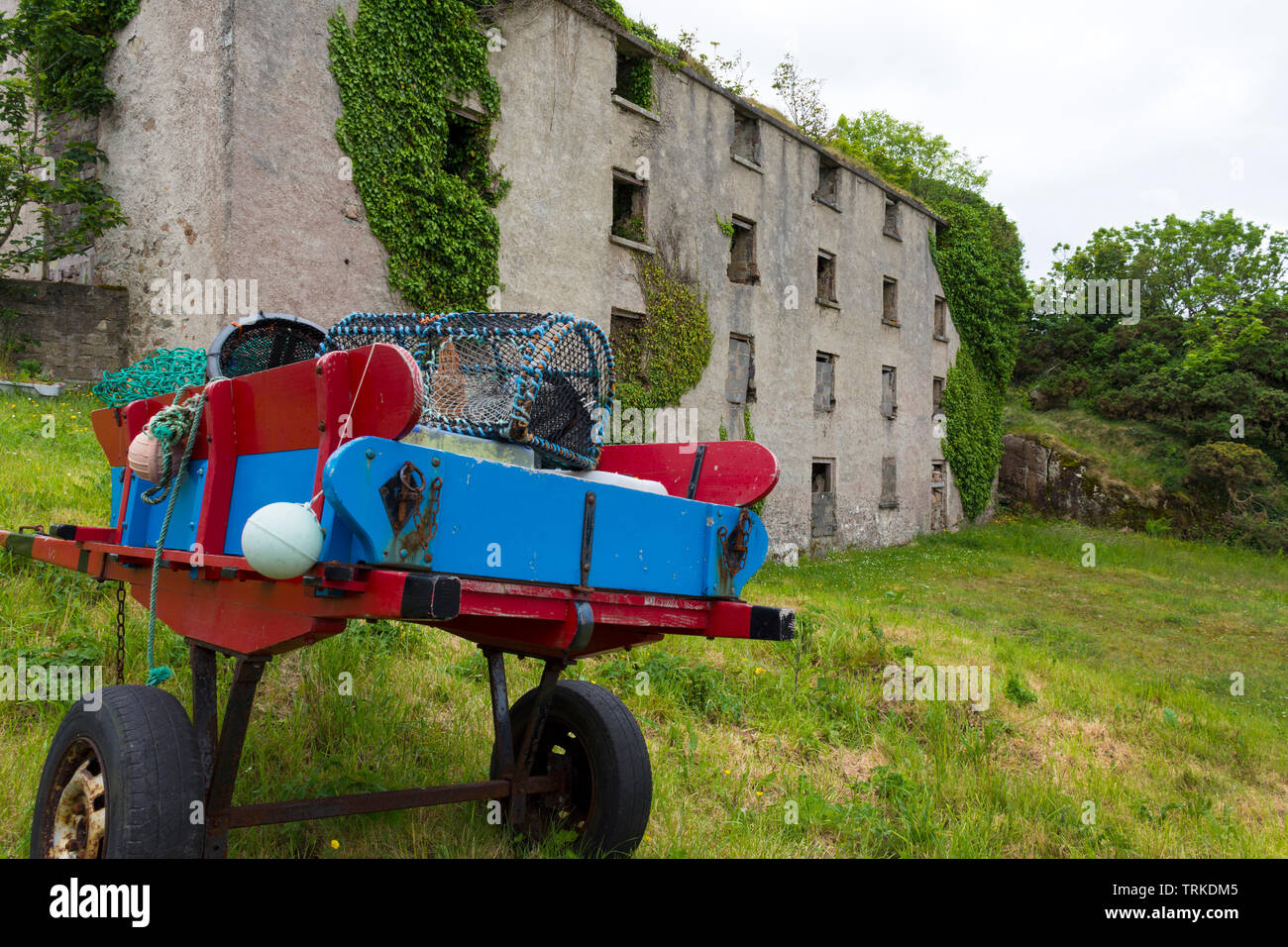 Burtonport vecchia industria della pesca e del patrimonio dei derelitti barileria edili, County Donegal, Irlanda Foto Stock