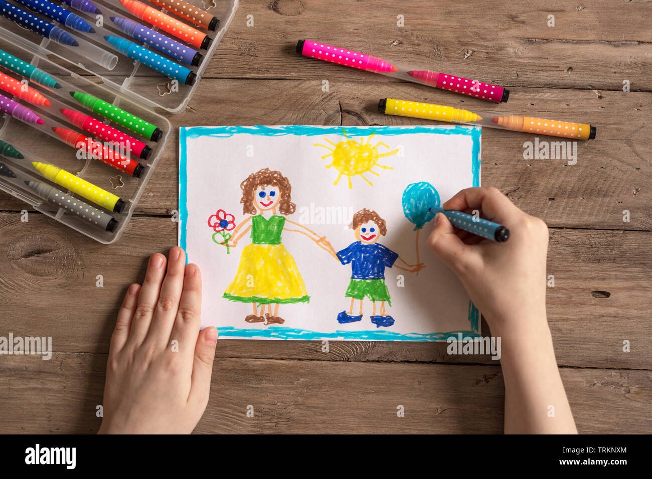 Disegno per bambini della famiglia mamma single e figlio. Incompleto il concetto di famiglia. Foto Stock