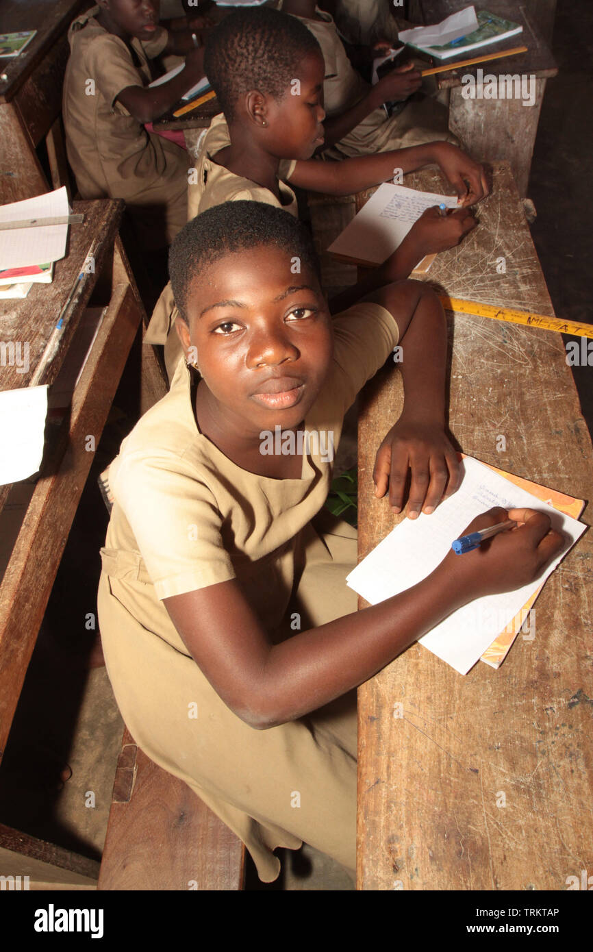 Faire ses devoirs. La convenzione di Lomé. Il Togo. Afrique de l'Ouest. Foto Stock