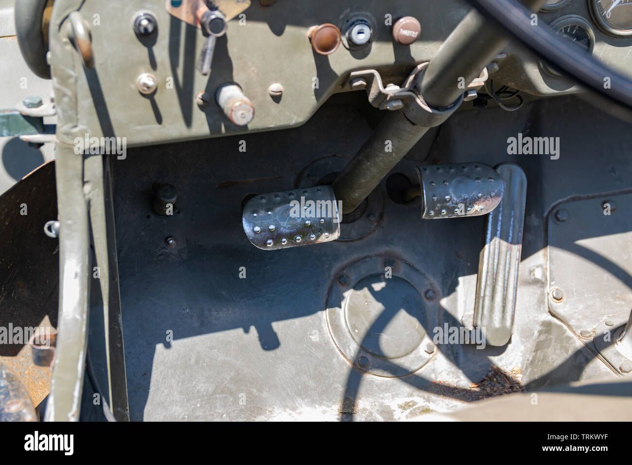Wattrelos, Francia-Giugno 02,2019:vista della Willys MB volante e sul cruscotto. Foto Stock