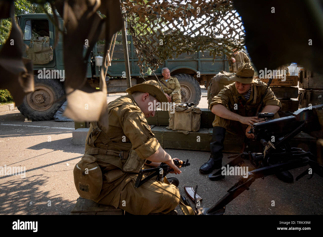 La ricostruzione dell'esercito sovietico field camp in Afghanistan durante la guerra in Afghanistan (1979-1989) come parte dei tempi e epoch festival di Mosca Foto Stock