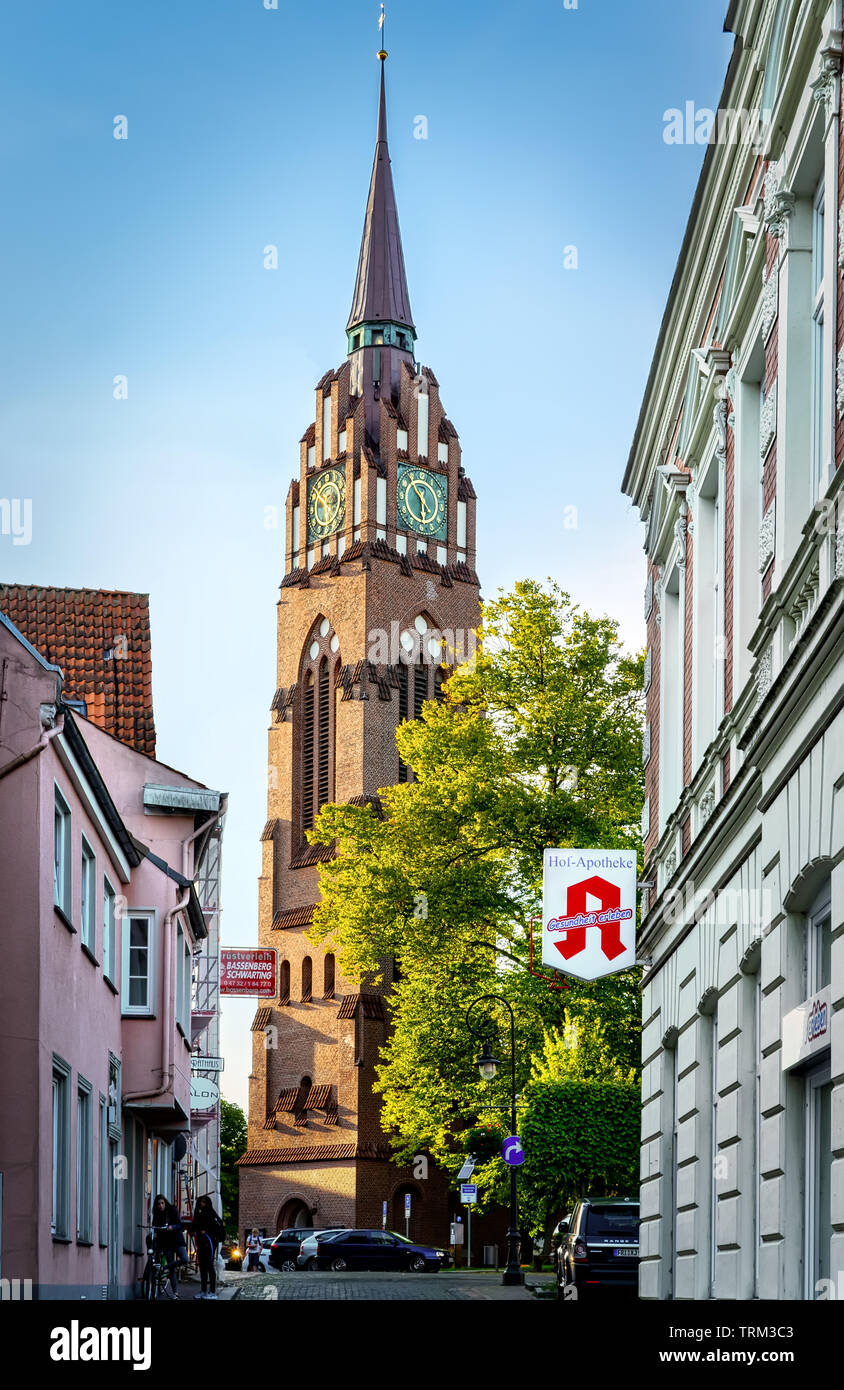 Jever, Germania, 29/09/2015: Vista della Stadtkirche nella città di Jever, Friesland, Germania Foto Stock