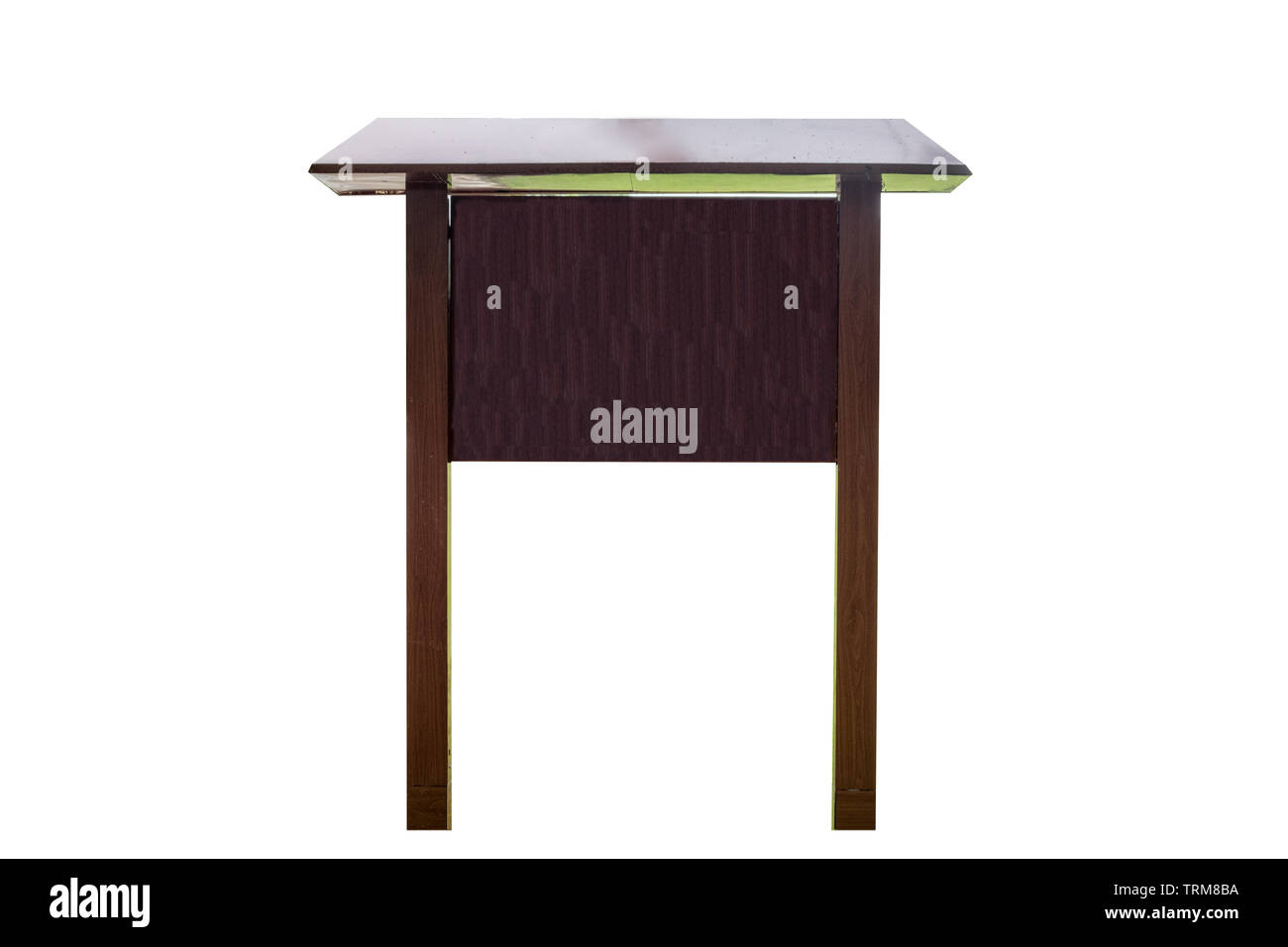 Legno bianco segno bordo con tetto, isolati su sfondo bianco Foto Stock