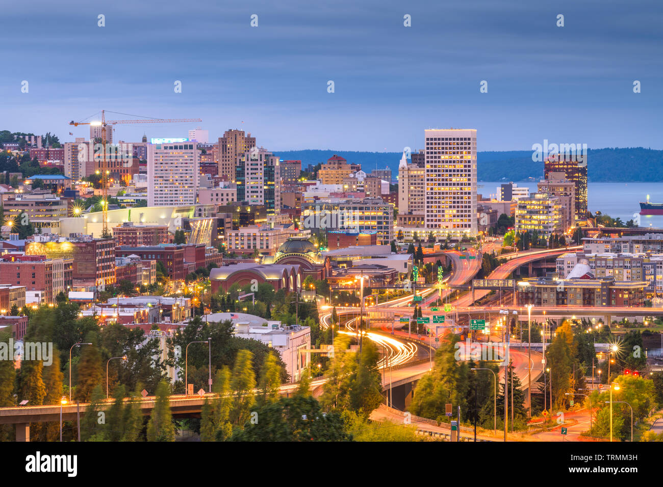 Tacoma, Washington, Stati Uniti d'America skyline notturno. Foto Stock