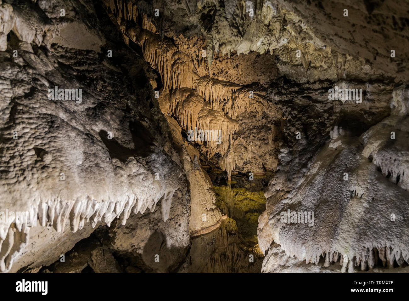Stalattiti all'interno della grotta. Slovacchia Foto Stock