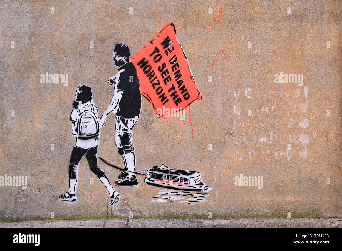 Stencil street art protestare contro le grandi navi da crociera "No grandi navi!" (n. grandi navi!), Venezia, 2019 Foto Stock