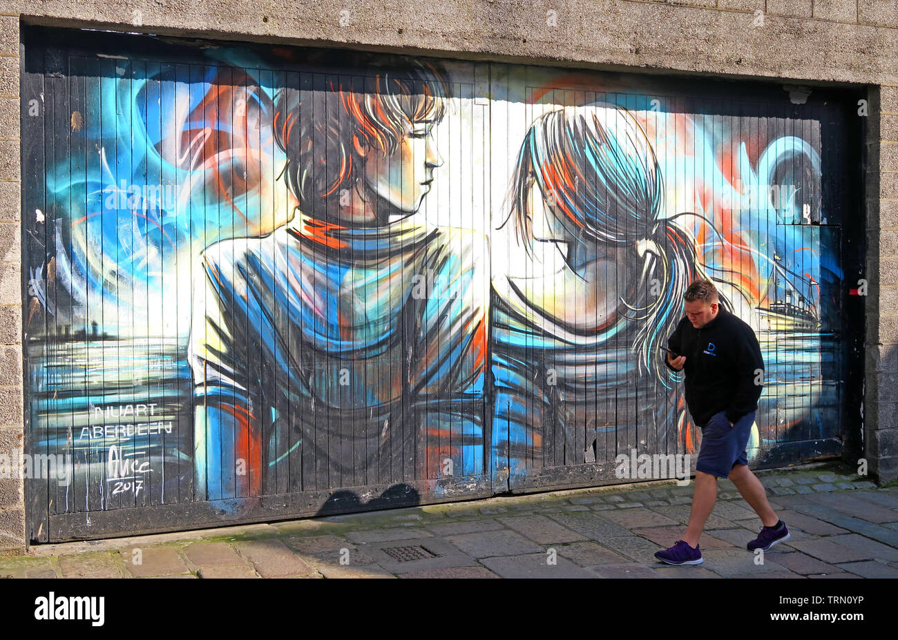 Shiprow Street Art, Aberdeen, Scozia, Regno Unito, Alberta!! 5BY - murales pubblici per Nuart di Alice Pasquini Foto Stock