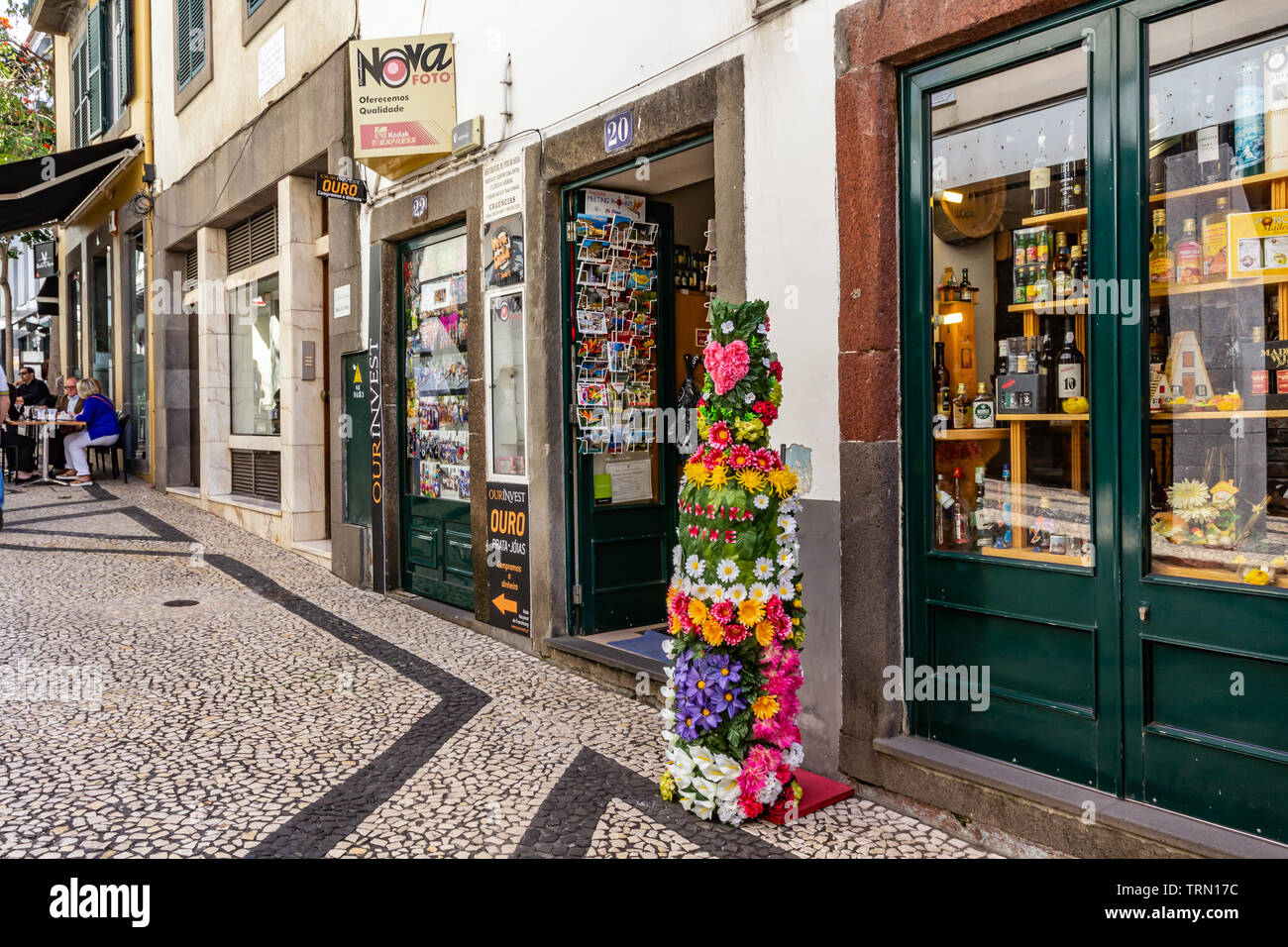 Visualizza colorati di fiori durante il Funchal nella primavera del festival dei fiori. Foto Stock